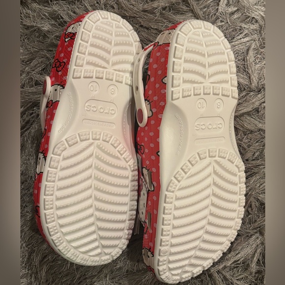 Hello Kitty Sanrio crocs - Picture 2 of 2